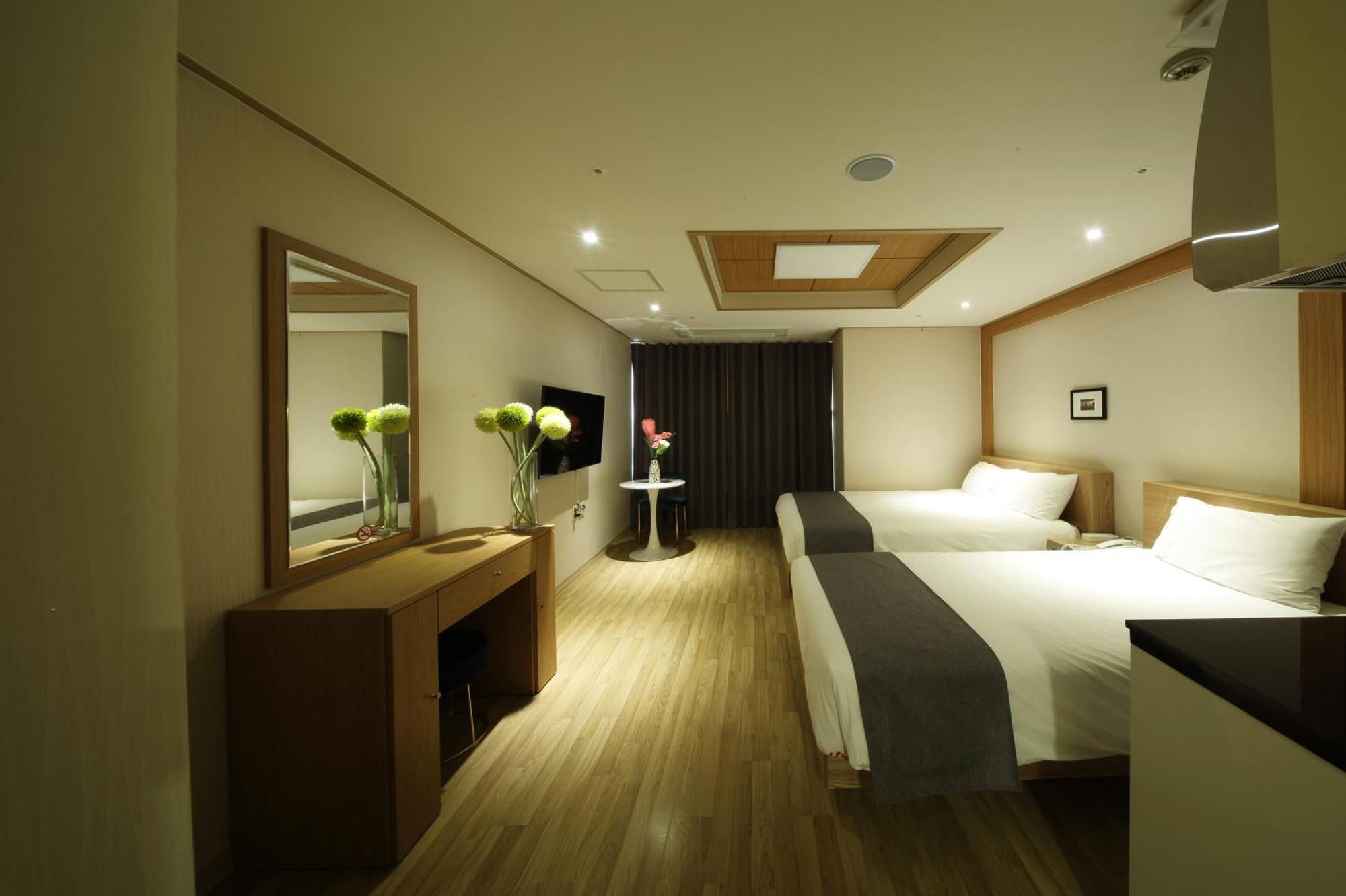 Incheon The Hotel Yeongjong Esterno foto