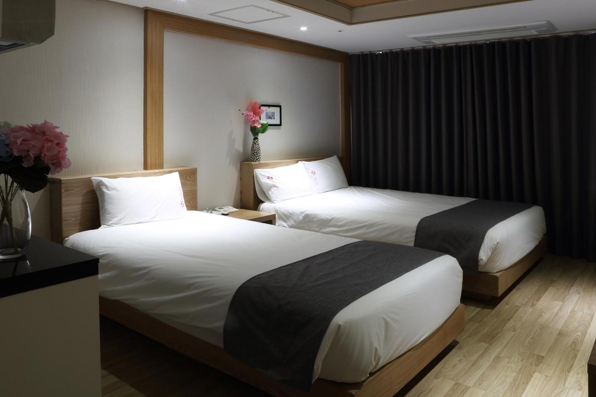 Incheon The Hotel Yeongjong Esterno foto
