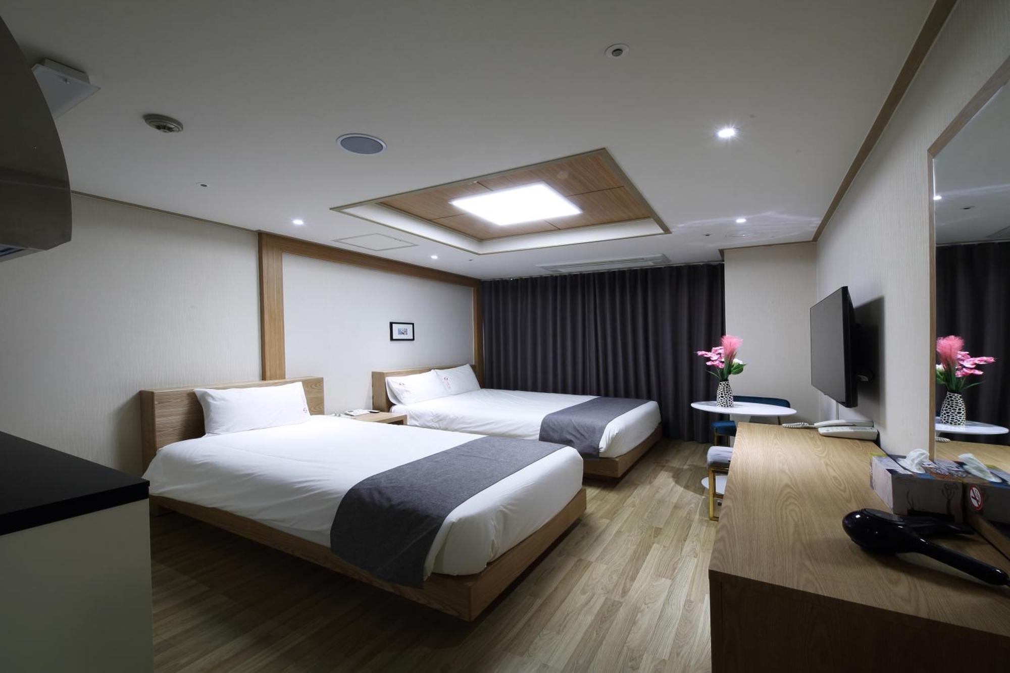 Incheon The Hotel Yeongjong Esterno foto