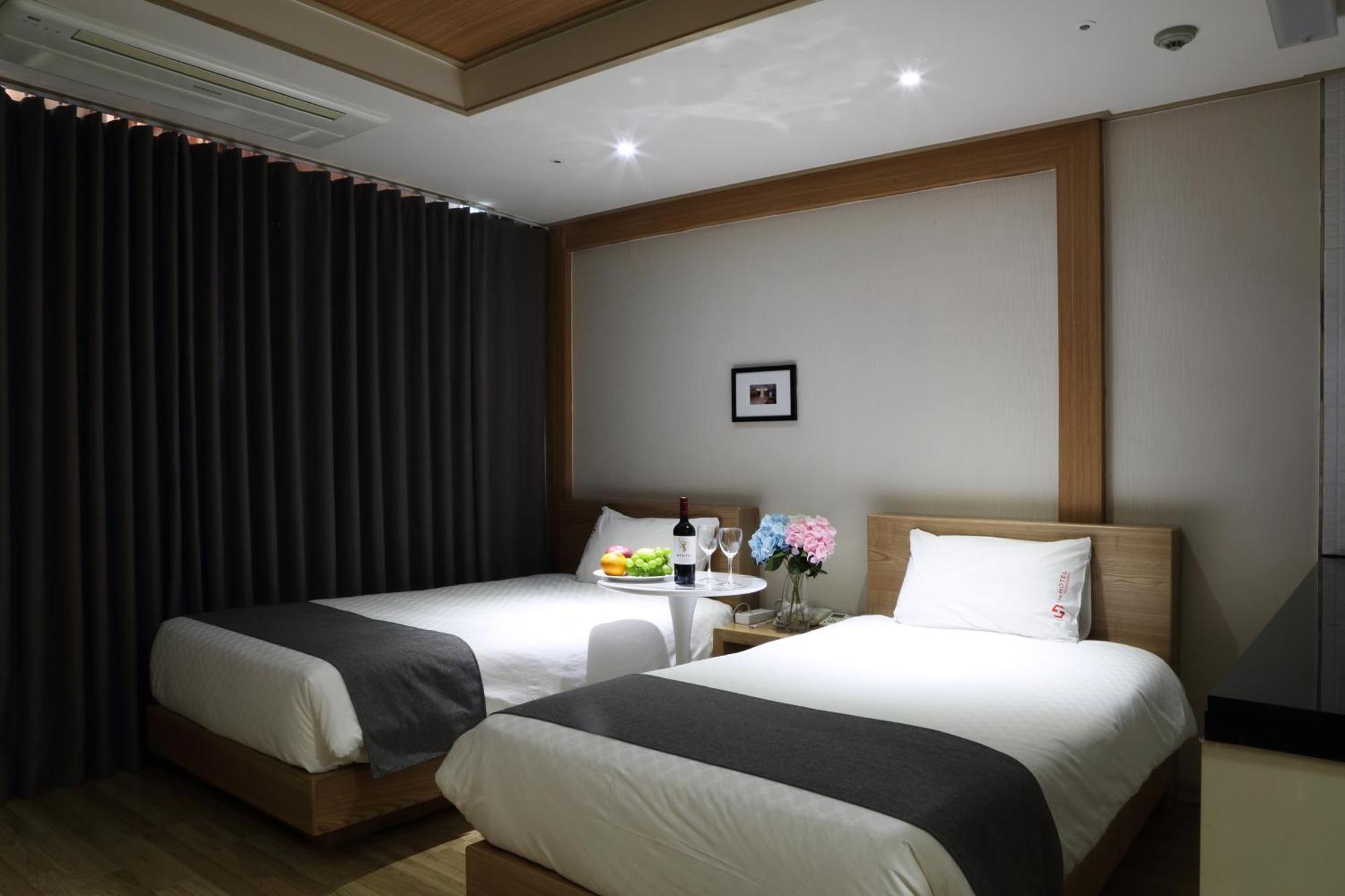 Incheon The Hotel Yeongjong Esterno foto