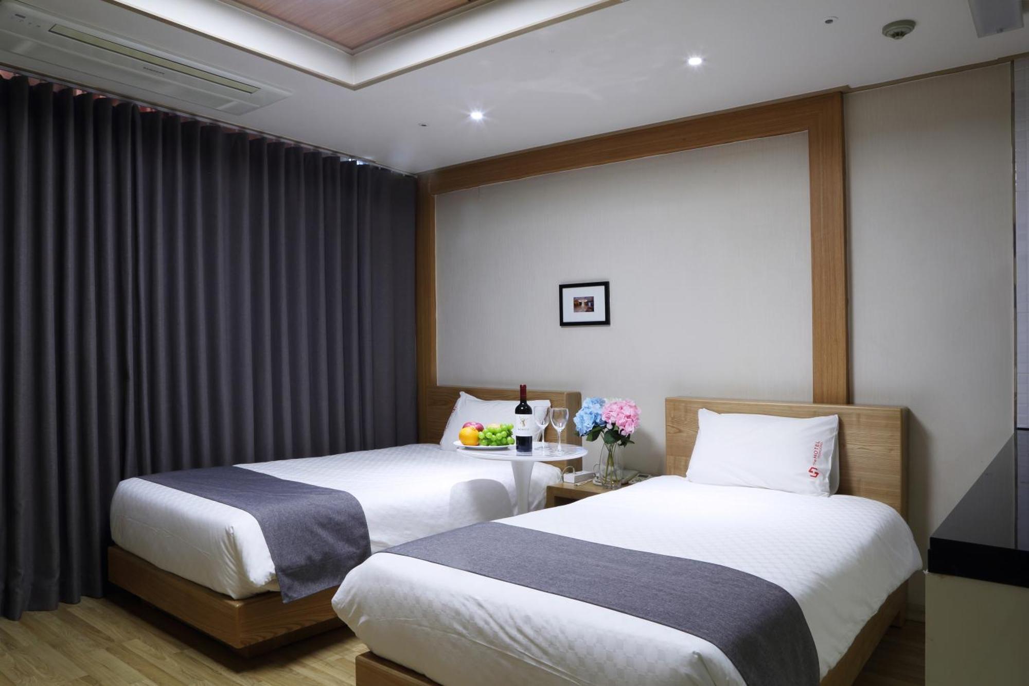 Incheon The Hotel Yeongjong Esterno foto