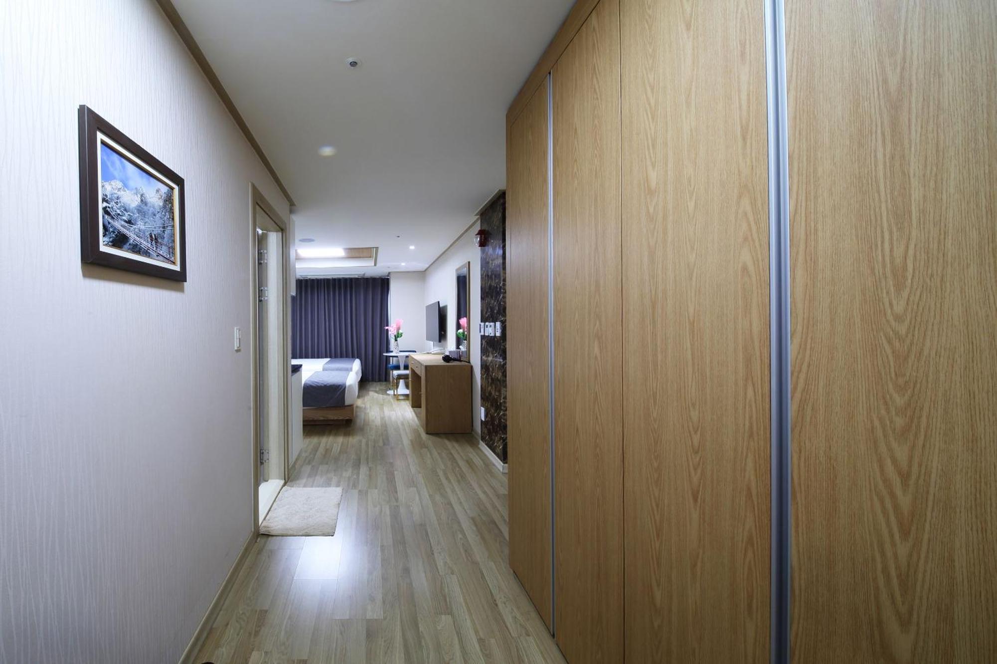 Incheon The Hotel Yeongjong Esterno foto